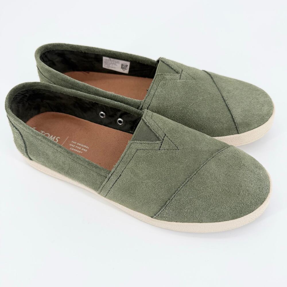 TOMS Olive Green Suede Slip On Flats Women’s Size 9.5 Classic Casual Neutral EUC